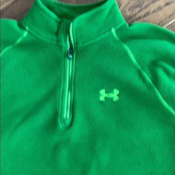 Under Armour Pullover. Green Size Medium - Picture 2 of 5